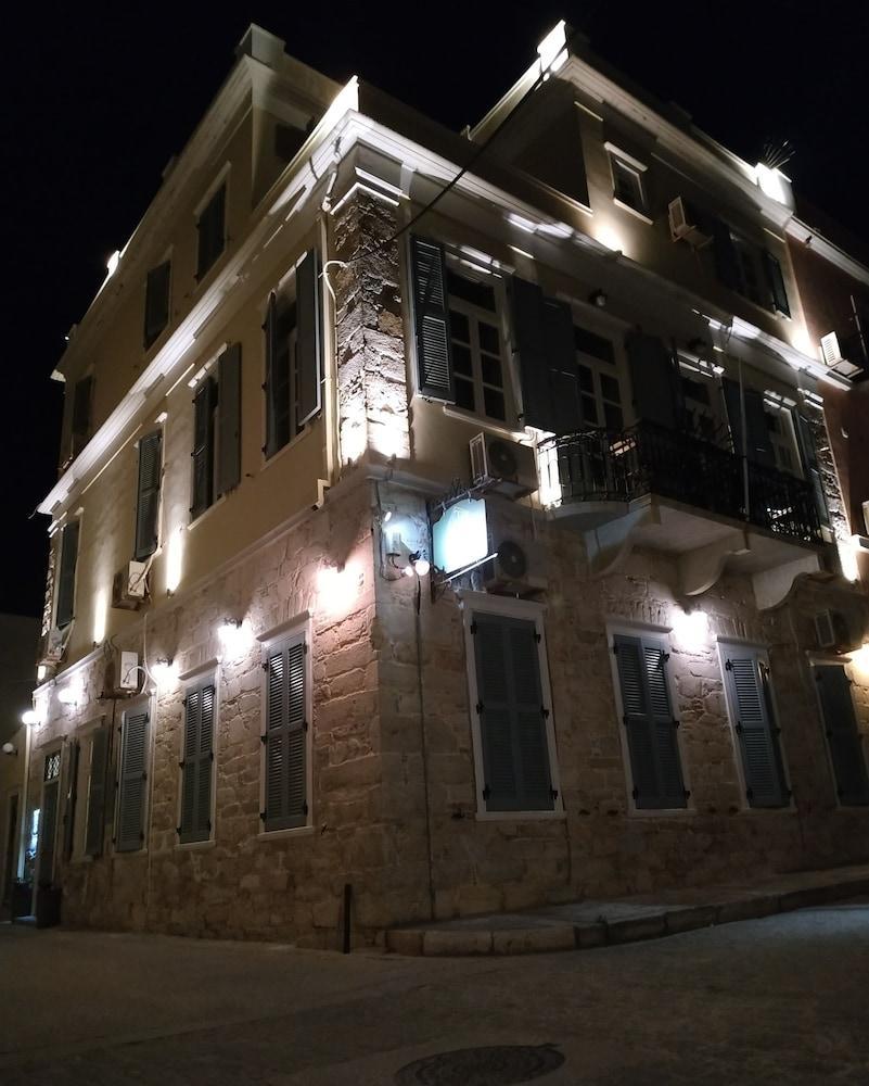 Fiera Guesthouse Ermoupoli Bagian luar foto