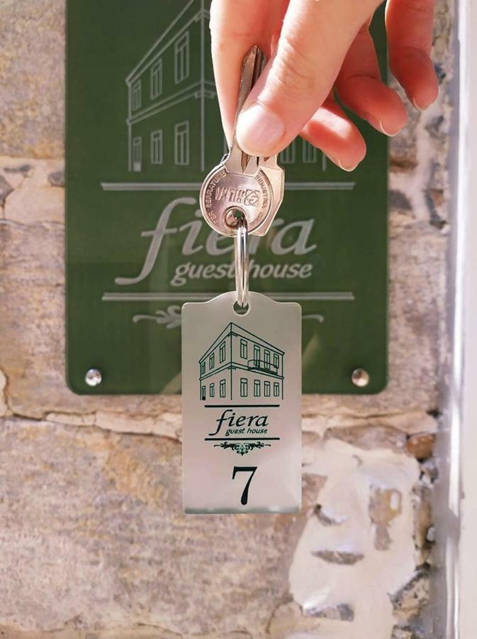 Fiera Guesthouse Ermoupoli Bagian luar foto