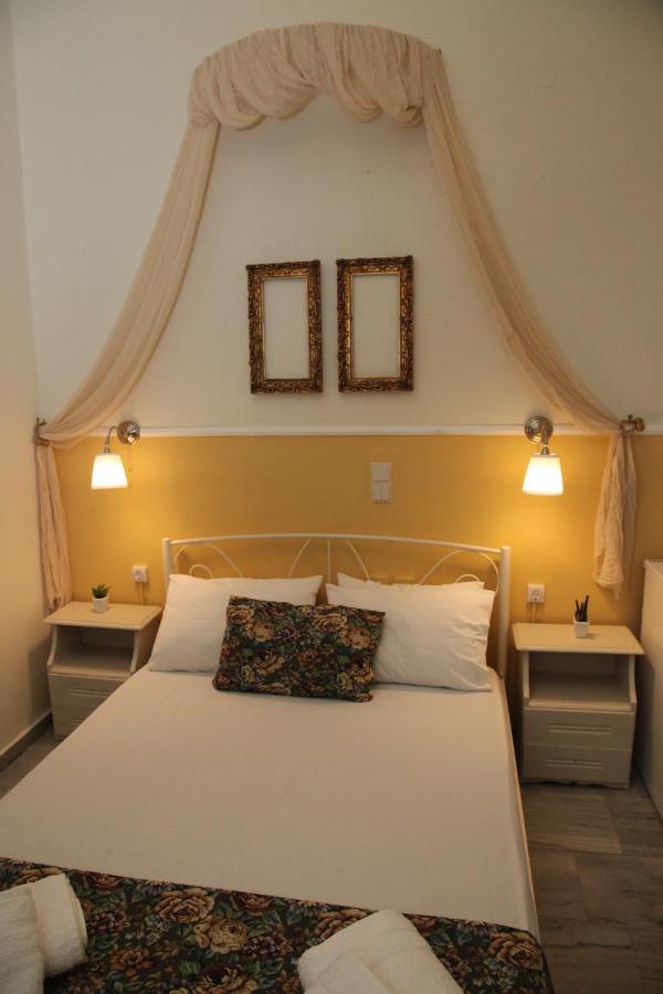 Fiera Guesthouse Ermoupoli Bagian luar foto